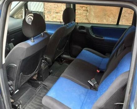 Синий Опель Зафира, объемом двигателя 2.2 л и пробегом 312 тыс. км за 4000 $, фото 19 на Automoto.ua