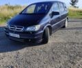 Синий Опель Зафира, объемом двигателя 2 л и пробегом 357 тыс. км за 4000 $, фото 1 на Automoto.ua