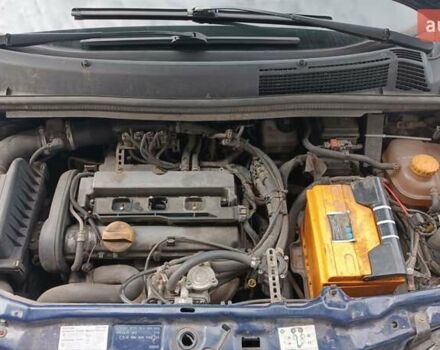 Синий Опель Зафира, объемом двигателя 1.8 л и пробегом 293 тыс. км за 3200 $, фото 3 на Automoto.ua