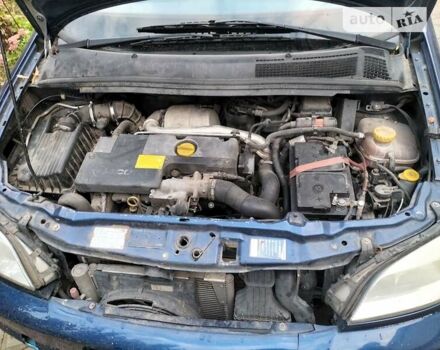 Синий Опель Зафира, объемом двигателя 2.2 л и пробегом 345 тыс. км за 5200 $, фото 9 на Automoto.ua