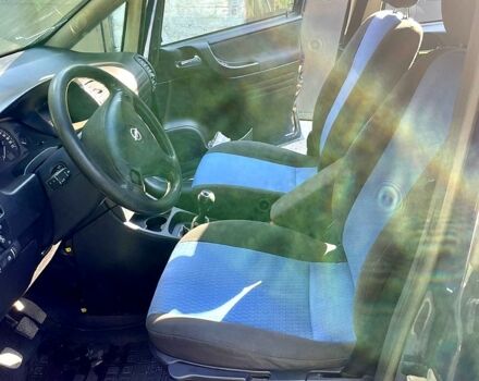 Синий Опель Зафира, объемом двигателя 2.2 л и пробегом 400 тыс. км за 2900 $, фото 5 на Automoto.ua