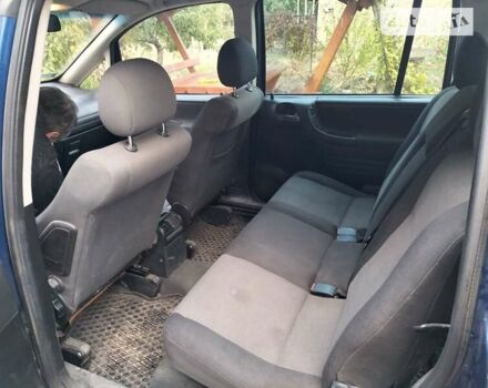 Синий Опель Зафира, объемом двигателя 2.2 л и пробегом 345 тыс. км за 5200 $, фото 3 на Automoto.ua