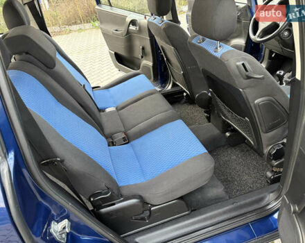 Синий Опель Зафира, объемом двигателя 1.8 л и пробегом 231 тыс. км за 3950 $, фото 21 на Automoto.ua