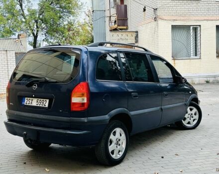Синий Опель Зафира, объемом двигателя 2 л и пробегом 200 тыс. км за 1950 $, фото 3 на Automoto.ua
