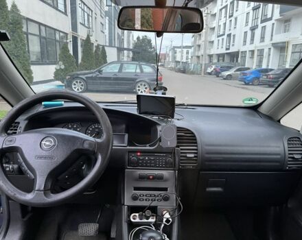 Синий Опель Зафира, объемом двигателя 1.8 л и пробегом 204 тыс. км за 5000 $, фото 10 на Automoto.ua