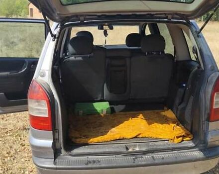 Синий Опель Зафира, объемом двигателя 2 л и пробегом 406 тыс. км за 4000 $, фото 8 на Automoto.ua