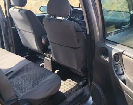 Синий Опель Зафира, объемом двигателя 2 л и пробегом 406 тыс. км за 4000 $, фото 5 на Automoto.ua