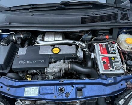 Синий Опель Зафира, объемом двигателя 2.2 л и пробегом 379 тыс. км за 3990 $, фото 16 на Automoto.ua