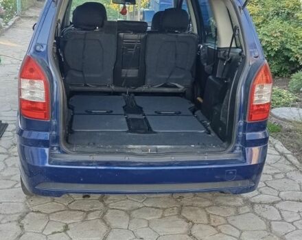 Синий Опель Зафира, объемом двигателя 1.8 л и пробегом 263 тыс. км за 4600 $, фото 3 на Automoto.ua