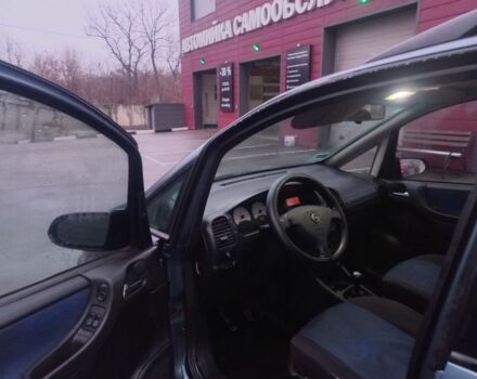 Синий Опель Зафира, объемом двигателя 1.8 л и пробегом 328 тыс. км за 1800 $, фото 6 на Automoto.ua