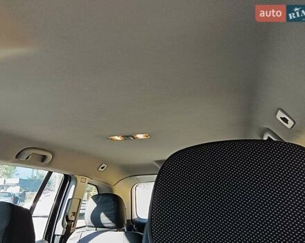 Синий Опель Зафира, объемом двигателя 1.9 л и пробегом 297 тыс. км за 5500 $, фото 5 на Automoto.ua