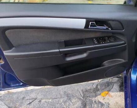 Опель Зафіра 2005 у Новоукраинке на Automoto.ua Синій Опель Зафіра, об'ємом двигуна 1.9 л та пробігом 225 тис. км за 4800 $, фото 82 на Automoto.ua