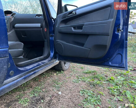 Синий Опель Зафира, объемом двигателя 1.6 л и пробегом 224 тыс. км за 5500 $, фото 9 на Automoto.ua