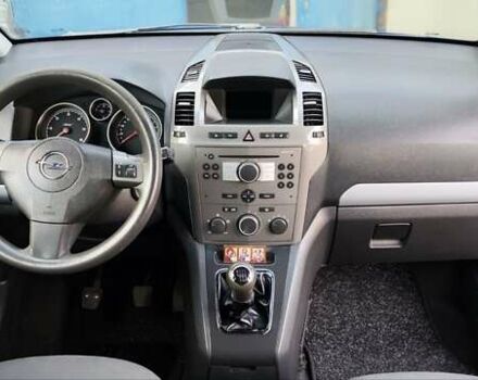 Опель Зафіра 2005 у Новоукраинке на Automoto.ua Синій Опель Зафіра, об'ємом двигуна 1.9 л та пробігом 225 тис. км за 4800 $, фото 70 на Automoto.ua