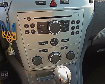 Синий Опель Зафира, объемом двигателя 1.9 л и пробегом 297 тыс. км за 5500 $, фото 7 на Automoto.ua