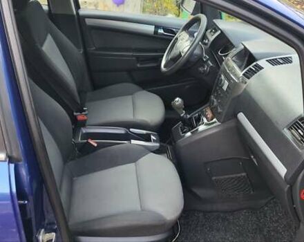 Опель Зафіра 2005 у Новоукраинке на Automoto.ua Синій Опель Зафіра, об'ємом двигуна 1.9 л та пробігом 225 тис. км за 4800 $, фото 79 на Automoto.ua