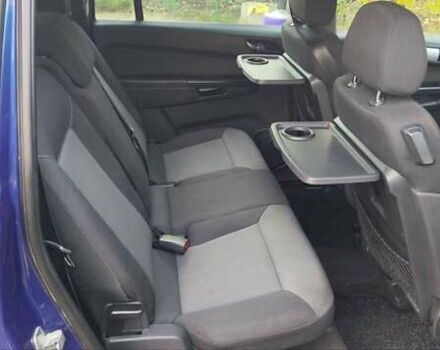 Опель Зафіра 2005 у Новоукраинке на Automoto.ua Синій Опель Зафіра, об'ємом двигуна 1.9 л та пробігом 225 тис. км за 4800 $, фото 4 на Automoto.ua