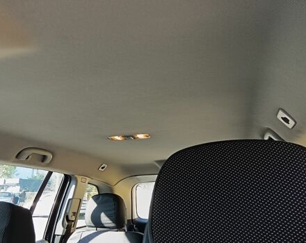 Синий Опель Зафира, объемом двигателя 1.9 л и пробегом 297 тыс. км за 5200 $, фото 6 на Automoto.ua