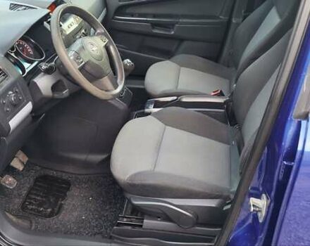 Опель Зафіра 2005 у Новоукраинке на Automoto.ua Синій Опель Зафіра, об'ємом двигуна 1.9 л та пробігом 225 тис. км за 4800 $, фото 96 на Automoto.ua