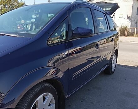 Синий Опель Зафира, объемом двигателя 1.9 л и пробегом 297 тыс. км за 5200 $, фото 3 на Automoto.ua