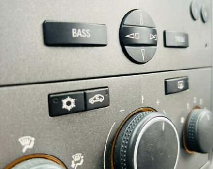 Синий Опель Зафира, объемом двигателя 1.6 л и пробегом 288 тыс. км за 4250 $, фото 24 на Automoto.ua