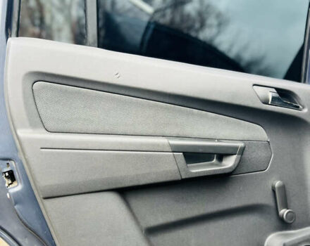 Синий Опель Зафира, объемом двигателя 1.6 л и пробегом 288 тыс. км за 4250 $, фото 17 на Automoto.ua