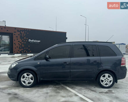 Синий Опель Зафира, объемом двигателя 1.9 л и пробегом 299 тыс. км за 5000 $, фото 3 на Automoto.ua