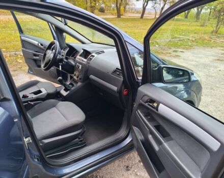 Синий Опель Зафира, объемом двигателя 1.9 л и пробегом 300 тыс. км за 3600 $, фото 12 на Automoto.ua