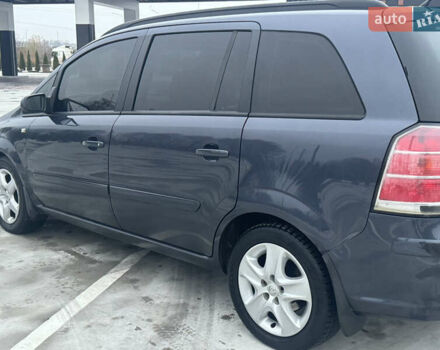 Синий Опель Зафира, объемом двигателя 1.9 л и пробегом 299 тыс. км за 5000 $, фото 6 на Automoto.ua