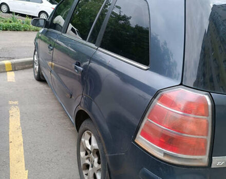 Синий Опель Зафира, объемом двигателя 1.91 л и пробегом 315 тыс. км за 4500 $, фото 2 на Automoto.ua