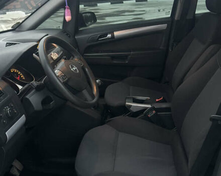 Синий Опель Зафира, объемом двигателя 1.9 л и пробегом 299 тыс. км за 5000 $, фото 20 на Automoto.ua