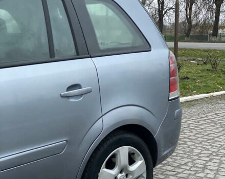 Синий Опель Зафира, объемом двигателя 1.6 л и пробегом 214 тыс. км за 5650 $, фото 4 на Automoto.ua