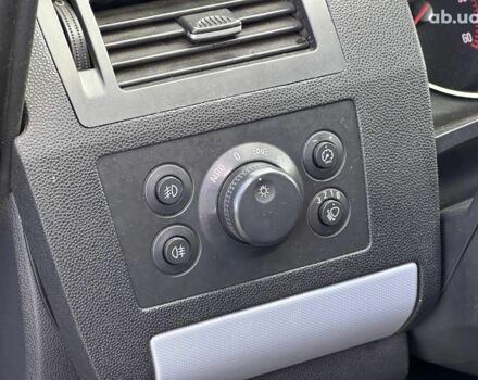 Синий Опель Зафира, объемом двигателя 1.9 л и пробегом 327 тыс. км за 4990 $, фото 17 на Automoto.ua