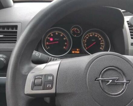 Синий Опель Зафира, объемом двигателя 1.6 л и пробегом 198 тыс. км за 5500 $, фото 14 на Automoto.ua