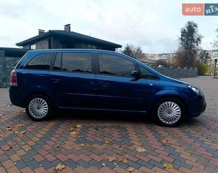 Синий Опель Зафира, объемом двигателя 1.91 л и пробегом 349 тыс. км за 4699 $, фото 2 на Automoto.ua
