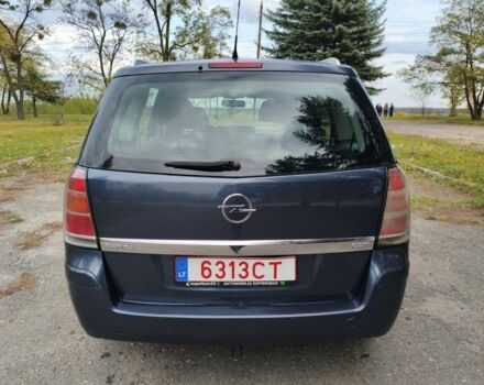 Синий Опель Зафира, объемом двигателя 1.9 л и пробегом 300 тыс. км за 3600 $, фото 3 на Automoto.ua