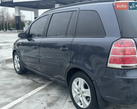 Синий Опель Зафира, объемом двигателя 1.9 л и пробегом 299 тыс. км за 5000 $, фото 5 на Automoto.ua