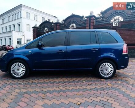 Синий Опель Зафира, объемом двигателя 1.91 л и пробегом 349 тыс. км за 4699 $, фото 6 на Automoto.ua