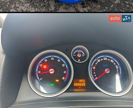 Синий Опель Зафира, объемом двигателя 2 л и пробегом 315 тыс. км за 5500 $, фото 8 на Automoto.ua