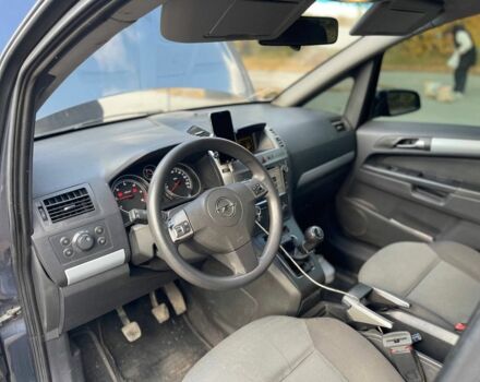 Синий Опель Зафира, объемом двигателя 1.9 л и пробегом 300 тыс. км за 4450 $, фото 6 на Automoto.ua