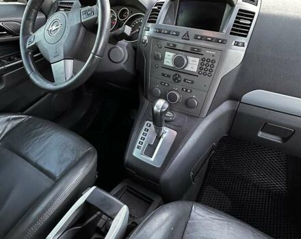 Синий Опель Зафира, объемом двигателя 1.91 л и пробегом 284 тыс. км за 5700 $, фото 4 на Automoto.ua