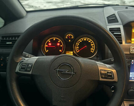 Синий Опель Зафира, объемом двигателя 1.9 л и пробегом 299 тыс. км за 5000 $, фото 22 на Automoto.ua