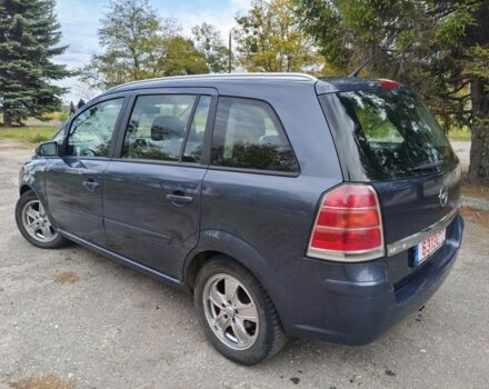 Синий Опель Зафира, объемом двигателя 1.9 л и пробегом 300 тыс. км за 3600 $, фото 4 на Automoto.ua