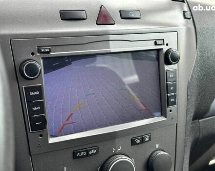 Синий Опель Зафира, объемом двигателя 1.9 л и пробегом 327 тыс. км за 4990 $, фото 26 на Automoto.ua