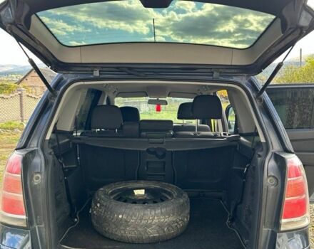 Синий Опель Зафира, объемом двигателя 1.9 л и пробегом 241 тыс. км за 4500 $, фото 7 на Automoto.ua