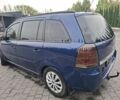 Синий Опель Зафира, объемом двигателя 1.9 л и пробегом 320 тыс. км за 4400 $, фото 5 на Automoto.ua