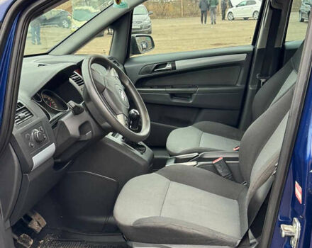 Синий Опель Зафира, объемом двигателя 1.8 л и пробегом 225 тыс. км за 5100 $, фото 16 на Automoto.ua