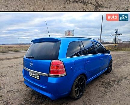 Синий Опель Зафира, объемом двигателя 2 л и пробегом 315 тыс. км за 5500 $, фото 6 на Automoto.ua