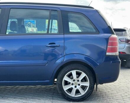 Синий Опель Зафира, объемом двигателя 1.9 л и пробегом 327 тыс. км за 4300 $, фото 4 на Automoto.ua