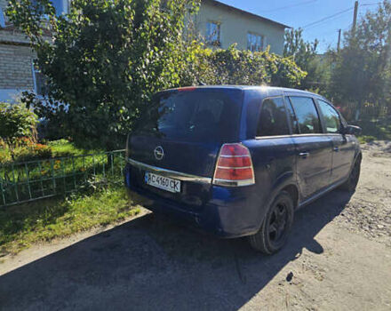 Синий Опель Зафира, объемом двигателя 1.6 л и пробегом 500 тыс. км за 5000 $, фото 2 на Automoto.ua